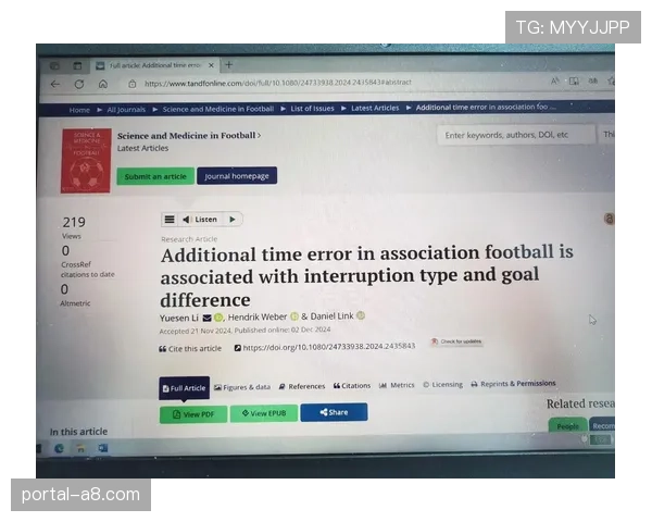 德甲裁判工作调整:裁判将在球场内宣布判罚结果,启用裁判摄像头