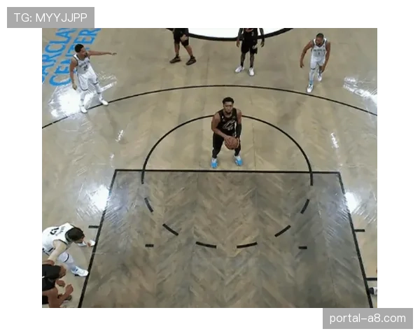 评论：关于“故意罚球不中”抢篮板战术的效用与风险评估